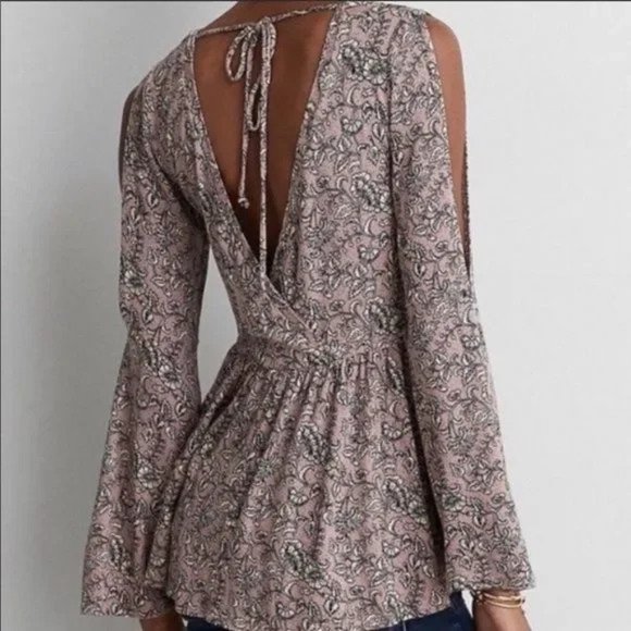 American Eagle Soft and Sexy Cold Shoulder Blouse - Picture 2 of 5